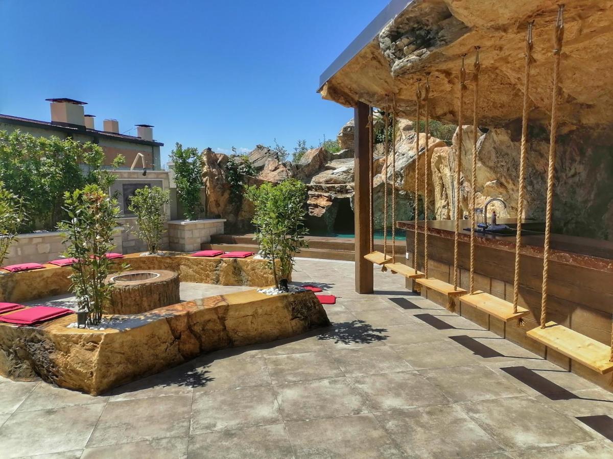 Ferienwohnung Montedreams Royal Budva Exterior foto