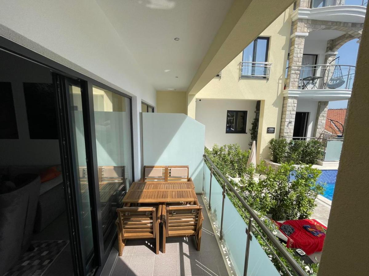 Ferienwohnung Montedreams Royal Budva Exterior foto