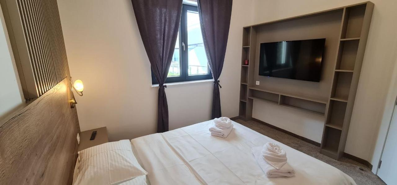 Ferienwohnung Montedreams Royal Budva Exterior foto